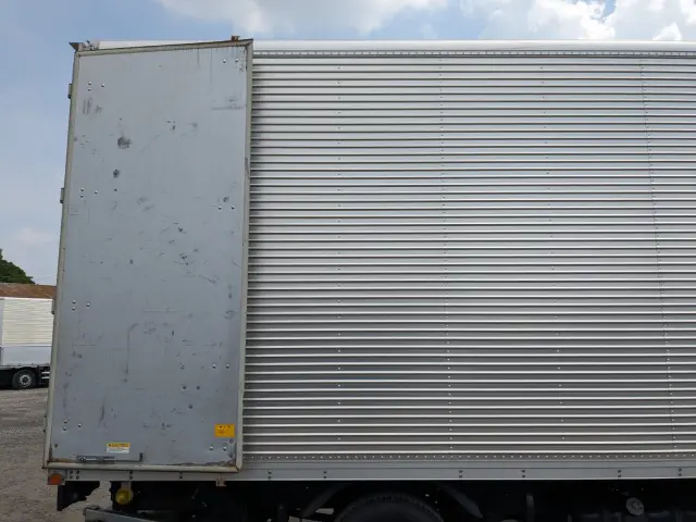 いすゞ エルフ TPG-NPR85AN(2WD)の写真36