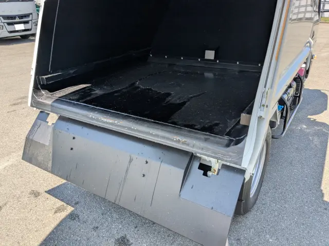 三菱 キャンター 2RG-FEAV0(2WD)の写真28