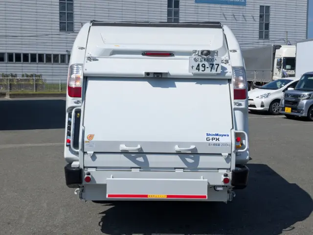 三菱 キャンター 2RG-FEAV0(2WD)の写真7