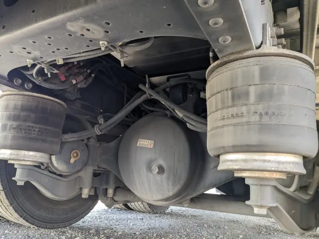 いすゞ ギガ 2PG-CYJ77D(8x4)の写真37