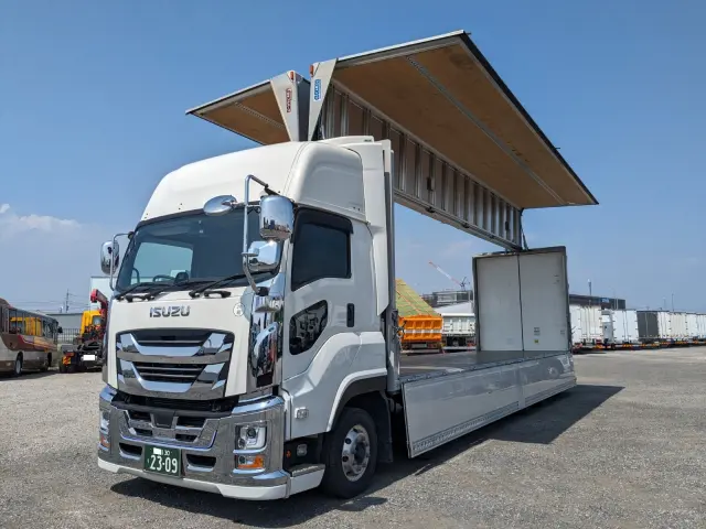 いすゞ ギガ 2PG-CYJ77D(8x4)の写真42