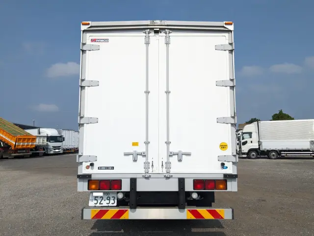 三菱 ファイター 2DG-FQ62F(6x4)の写真5