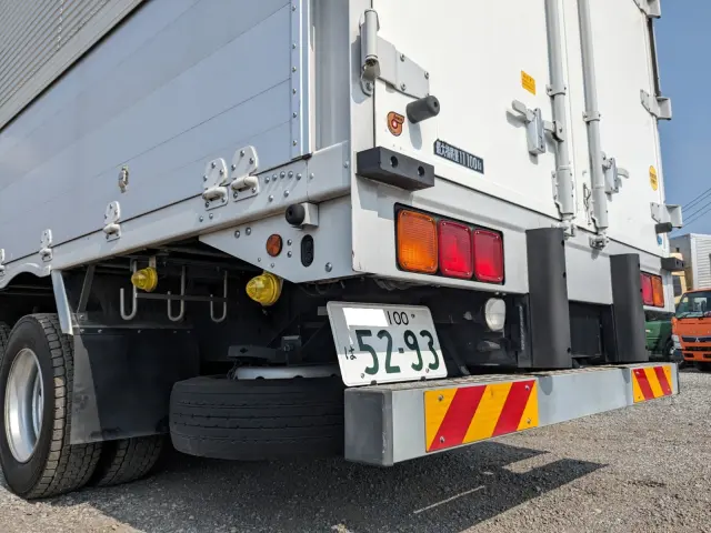 三菱 ファイター 2DG-FQ62F(6x4)の写真7