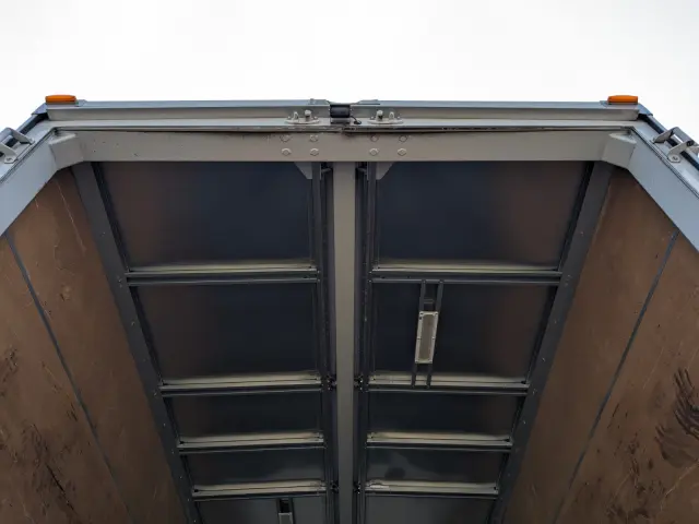 三菱 ファイター 2DG-FQ62F(6x4)の写真10