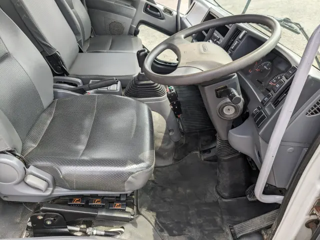 いすゞ フォワード TKG-FRR90S2(2WD)の写真25