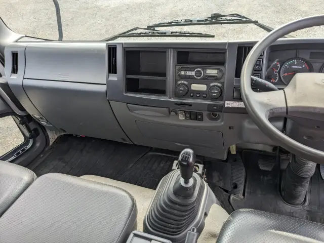 いすゞ フォワード TKG-FRR90S2(2WD)の写真27