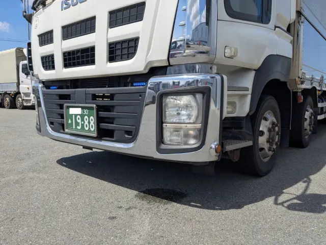 いすゞ ギガ QKG-CYJ77A(8x4)の写真24