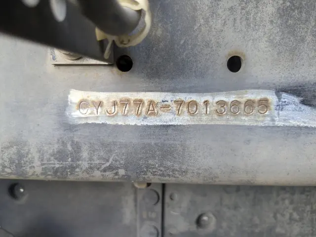 いすゞ ギガ QKG-CYJ77A(8x4)の写真40