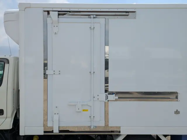 日野 デュトロ 2WG-XZU606N(2WD)の写真30