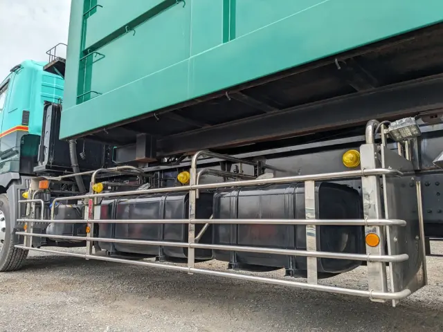日野 プロフィア 2DG-FS1AHA(6x4)の写真19