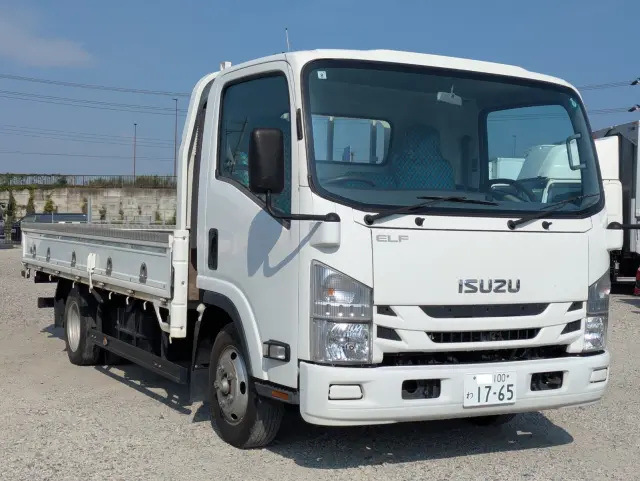いすゞ エルフ TPG-NPR85AR(2WD)の写真2