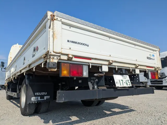 いすゞ エルフ TPG-NPR85AR(2WD)の写真6