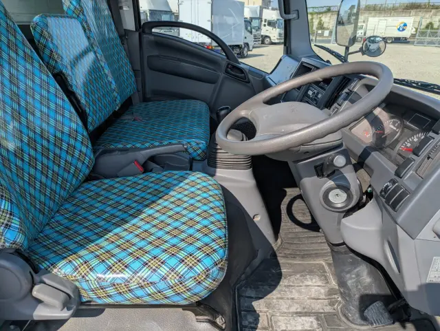 いすゞ エルフ TPG-NPR85AR(2WD)の写真24