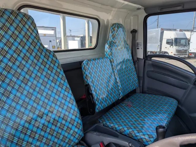 いすゞ エルフ TPG-NPR85AR(2WD)の写真26