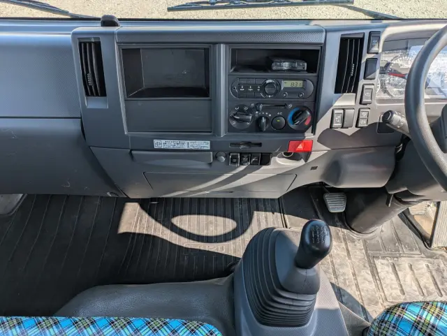 いすゞ エルフ TPG-NPR85AR(2WD)の写真27