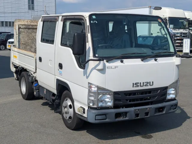 いすゞ エルフ 2RG-NJR88A(2WD)の写真2
