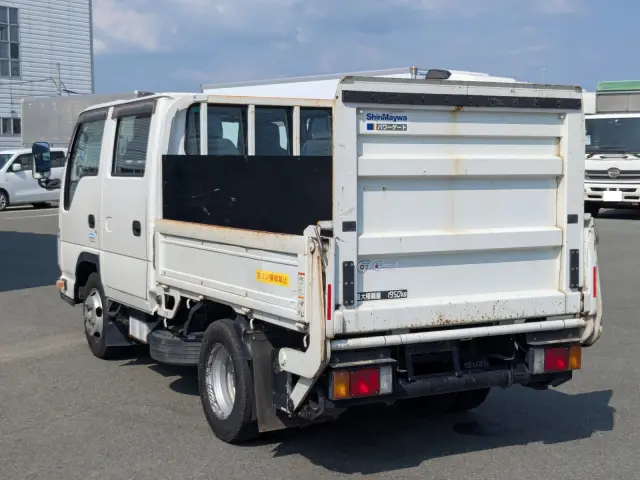 いすゞ エルフ 2RG-NJR88A(2WD)の写真3