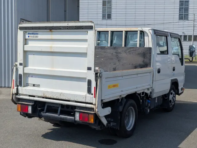 いすゞ エルフ 2RG-NJR88A(2WD)の写真4