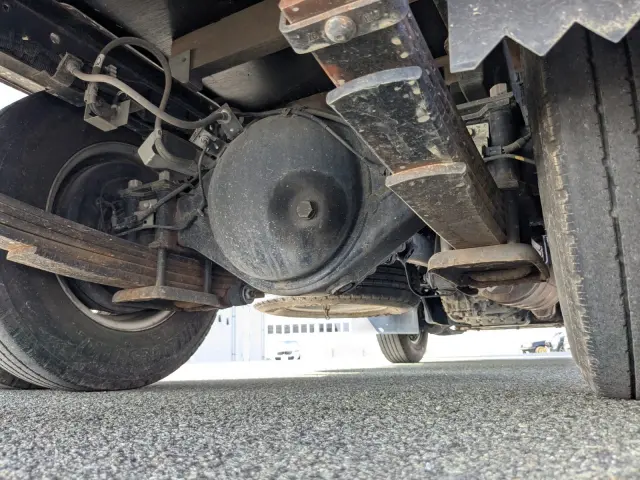 いすゞ エルフ 2RG-NJR88A(2WD)の写真12
