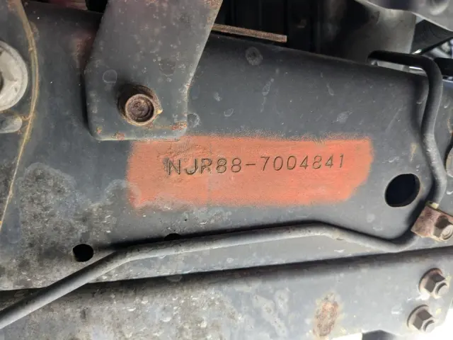 いすゞ エルフ 2RG-NJR88A(2WD)の写真37