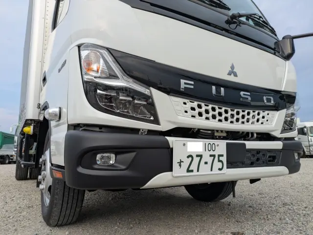 三菱 キャンター 2RG-FEAV0(2WD)の写真3
