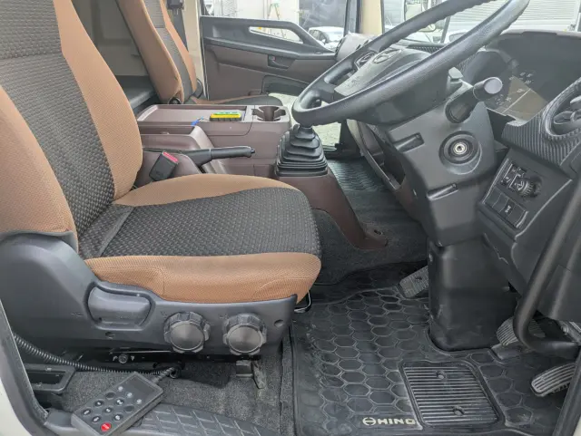日野 レンジャー 2KG-FD2ABG(2WD)の写真10