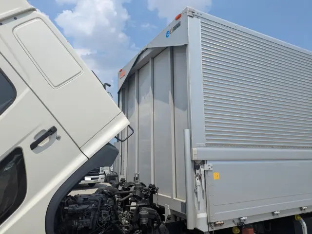 日野 レンジャー 2KG-FD2ABG(2WD)の写真46
