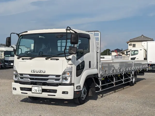 いすゞ フォワード 2RG-FRR90T2(2WD)の写真1