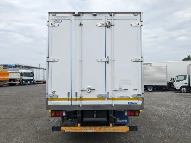 いすゞ エルフ 2RG-NPR88AN(2WD)の写真5