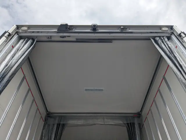 いすゞ エルフ 2RG-NPR88AN(2WD)の写真10