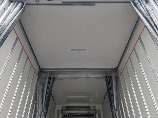 いすゞ エルフ 2RG-NPR88AN(2WD)の写真12