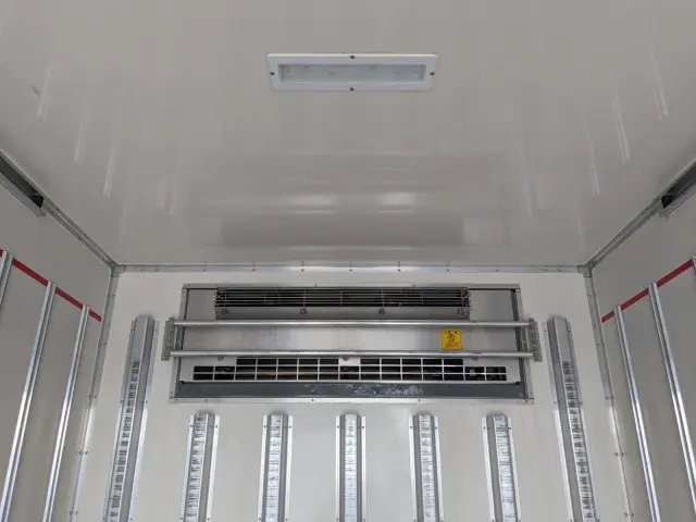 いすゞ エルフ 2RG-NPR88AN(2WD)の写真14
