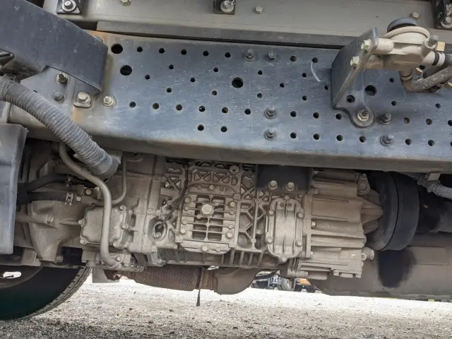 いすゞ エルフ 2RG-NPR88AN(2WD)の写真28