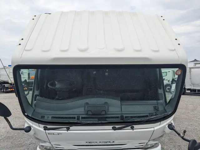 いすゞ エルフ 2RG-NPR88AN(2WD)の写真39