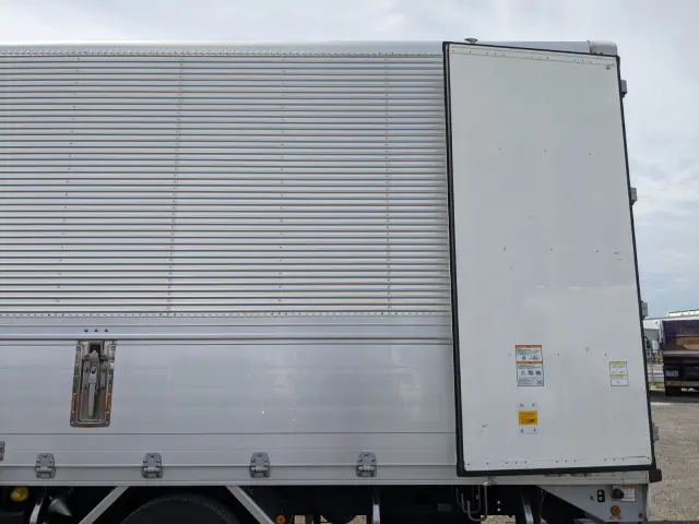 UD コンドル 2RG-BRR90T4(2WD)の写真27