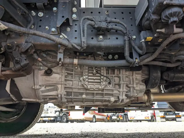 UD コンドル 2RG-BRR90T4(2WD)の写真31