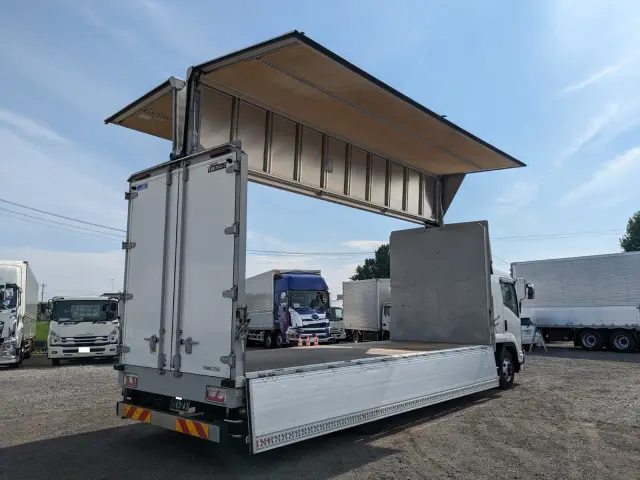 UD コンドル 2RG-BRR90T4(2WD)の写真39