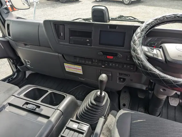 UD コンドル 2RG-BRR90T4(2WD)の写真24