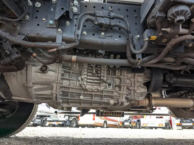 UD コンドル 2RG-BRR90T4(2WD)の写真31