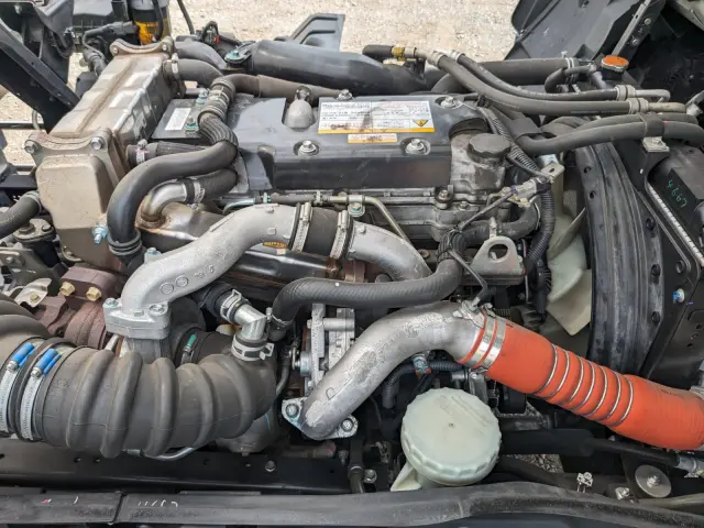 UD コンドル 2RG-BRR90T4(2WD)の写真46