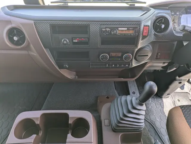 日野 レンジャー 2KG-FD2ABG(2WD)の写真28