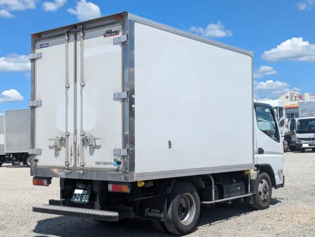 三菱 キャンター 2RG-FBAV0(2WD)の写真7