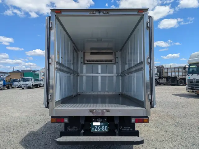 三菱 キャンター 2RG-FBAV0(2WD)の写真10