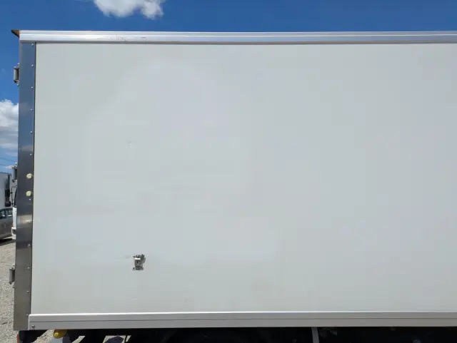 三菱 キャンター 2RG-FBAV0(2WD)の写真26