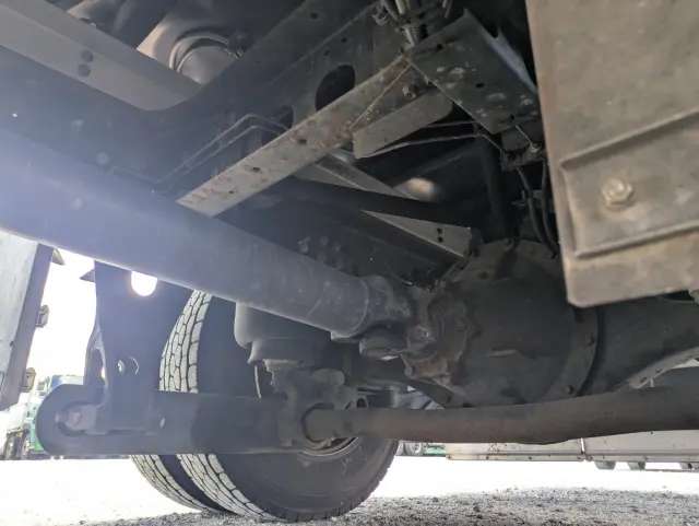 いすゞ フォワード 2RG-FRR90T2(2WD)の写真23