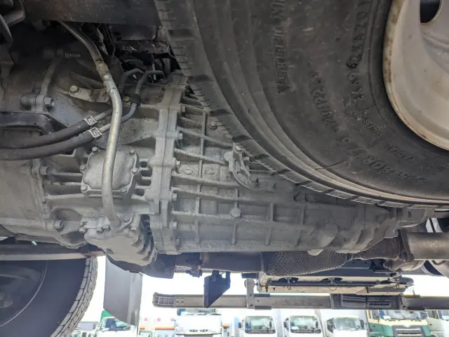 いすゞ フォワード 2RG-FRR90T2(2WD)の写真25