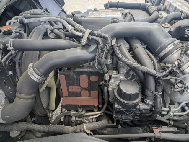 いすゞ フォワード 2RG-FRR90T2(2WD)の写真29