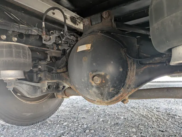 いすゞ フォワード 2RG-FRR90T2(2WD)の写真33
