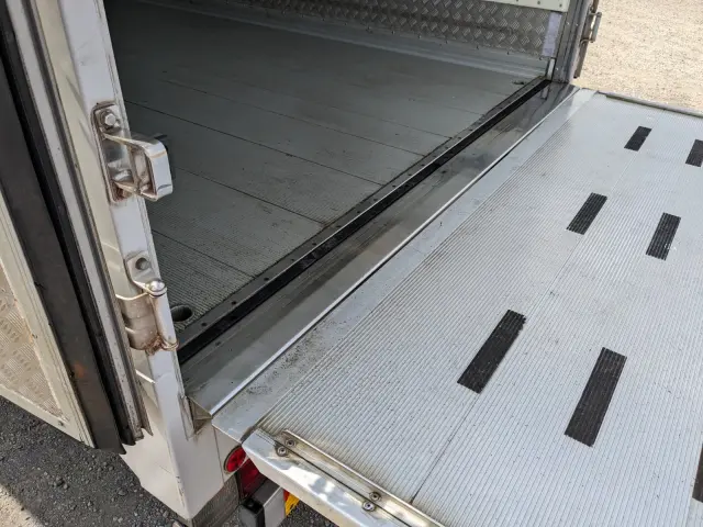 日野 レンジャー 2PG-FE2ABG(2WD)の写真13
