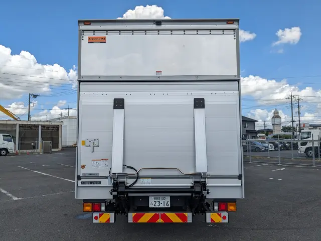 三菱 ファイター 2KG-FK65F(2WD)の写真5